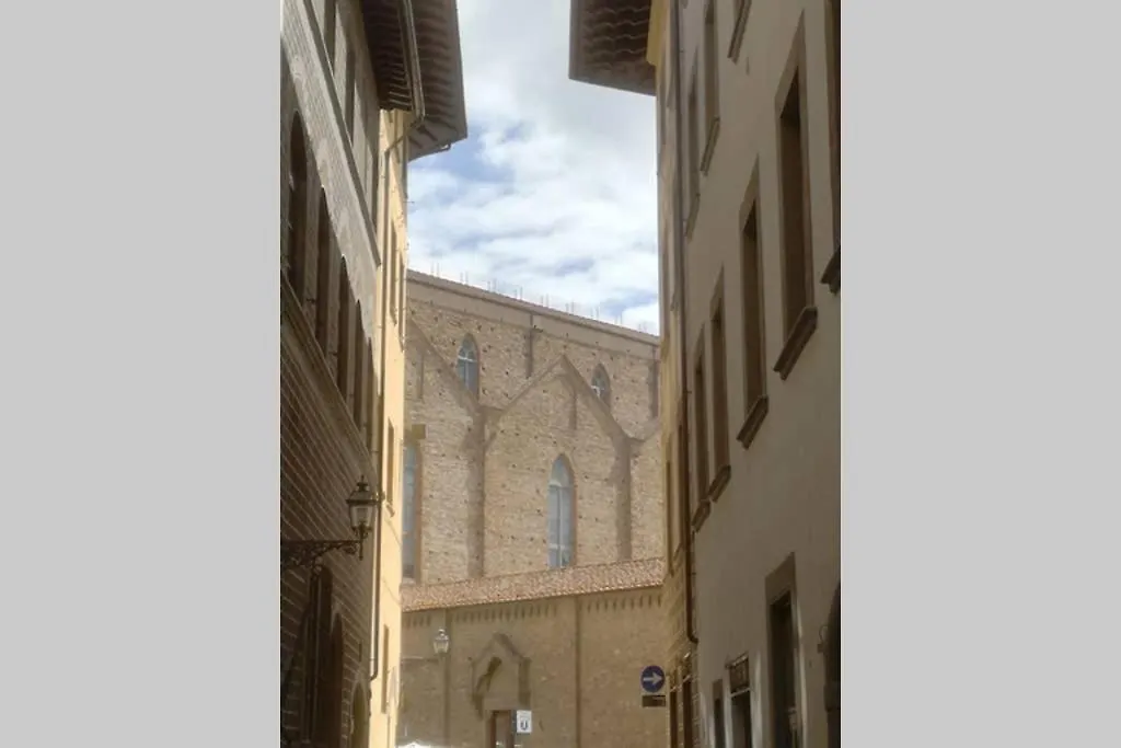 Santa Croce. Quiet, Large And Luminous Loft Apartment Florence Italy